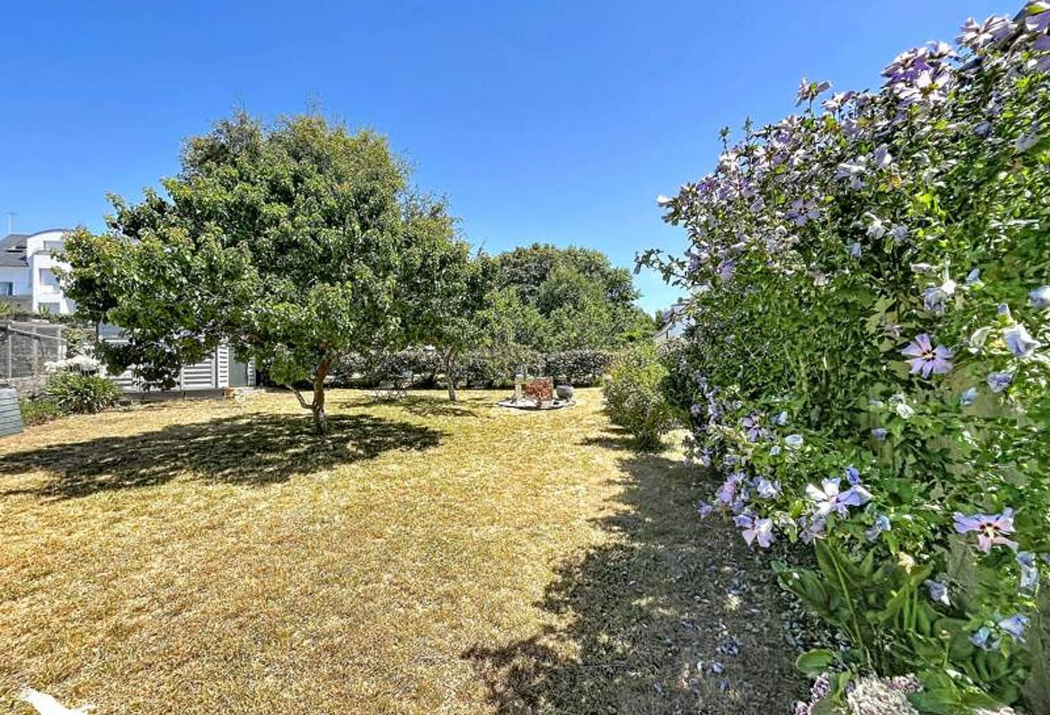 Maison en pierre de 4 pièces principales — photo 1
