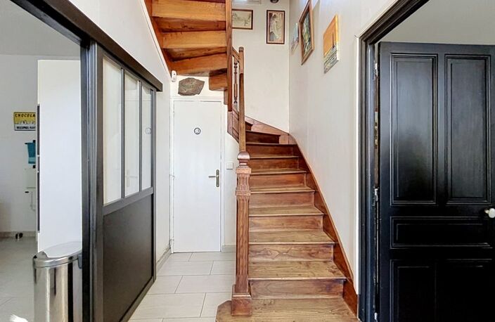 Maison en pierre de 4 pièces principales — photo 4