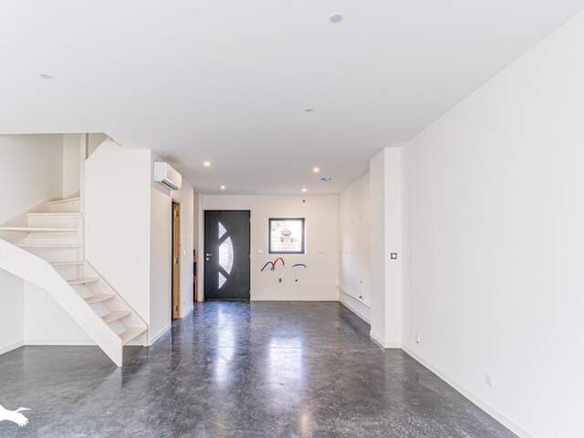 Contemporaine de 2 pièces principales — photo du bien