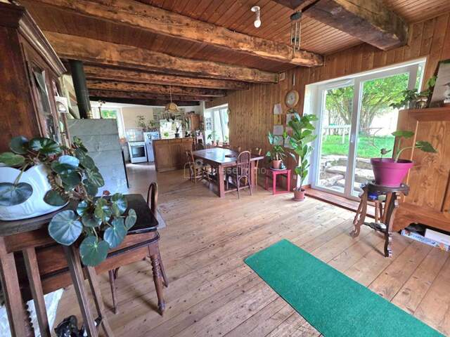 CORPS DE FERME RENOVE DE 147m² SUR TERRAIN DE 20 ARES 199000 EUROS — photo du bien