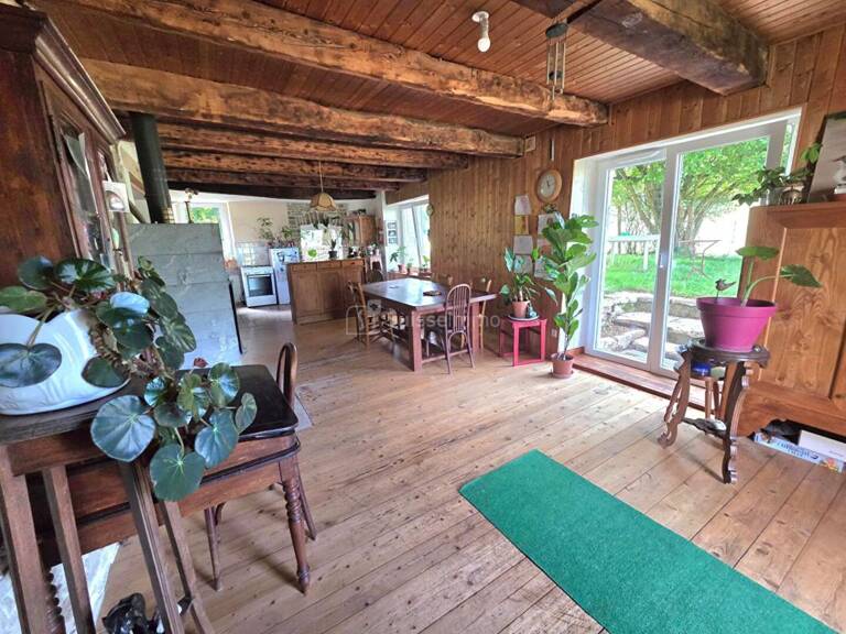CORPS DE FERME RENOVE DE 147m² SUR TERRAIN DE 20 ARES 199000 EUROS — photo 1
