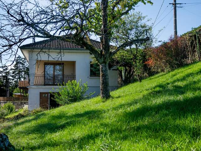Agréable maison sur sous-sol — photo du bien