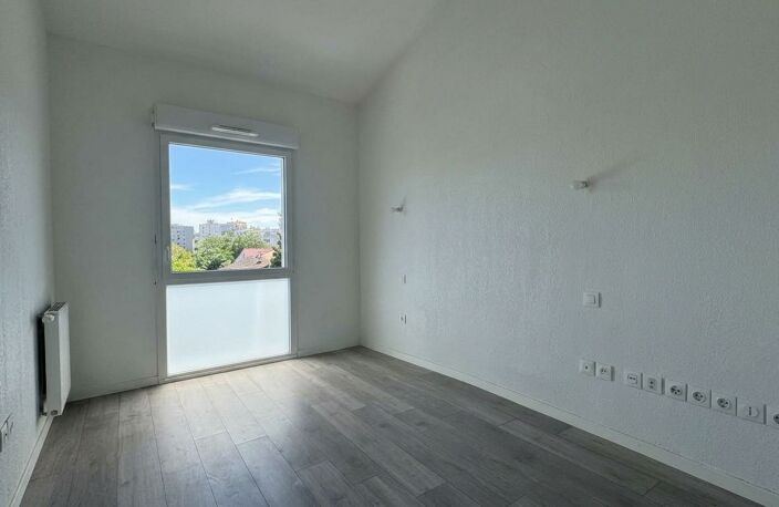 Duplex 70m² - deux places de parking - copropriété sécurisée — photo 4