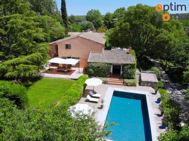 Aix-en-Provence - Superbe Mas Provençal T7 du 18ème Siècle de 275 m² entièrement rénové, sur 6000 m² de terrain, au calme et sans vis à vis — photo du bien
