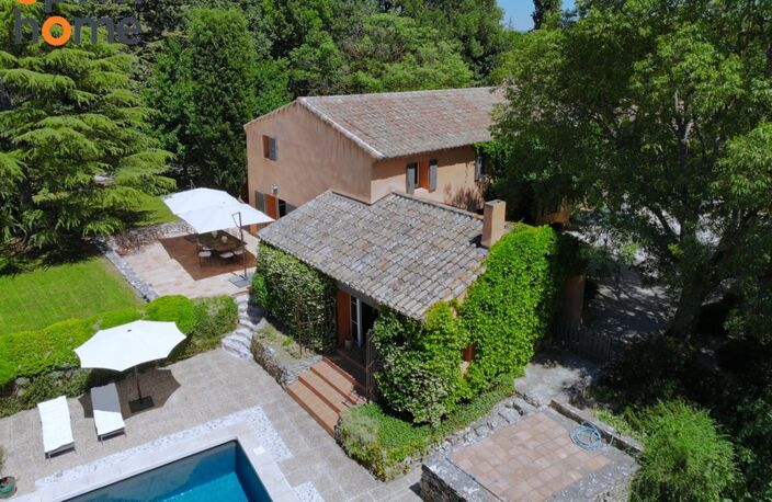Aix-en-Provence - Superbe Mas Provençal T7 du 18ème Siècle de 275 m² entièrement rénové, sur 6000 m² de terrain, au calme et sans vis à vis — photo 3