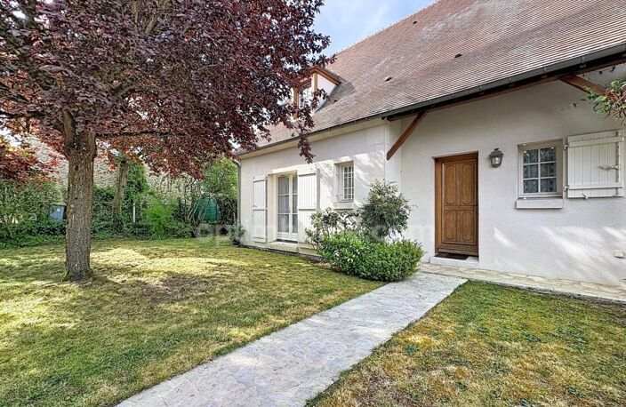 L ISLE ADAM (95) : Maison 170m² 850m² terrain 5 chambres — photo 3