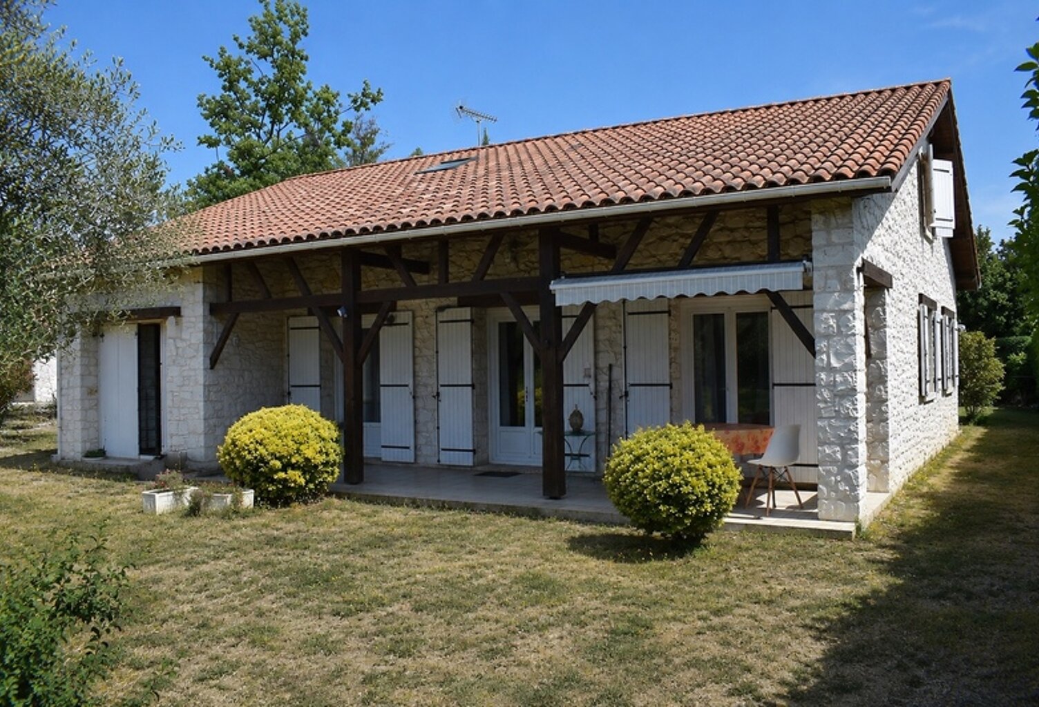 Maison en pierre 177 m² - 5 chambres - Terrain 1 200 m² - Villeneuve-sur-Lot — photo 1