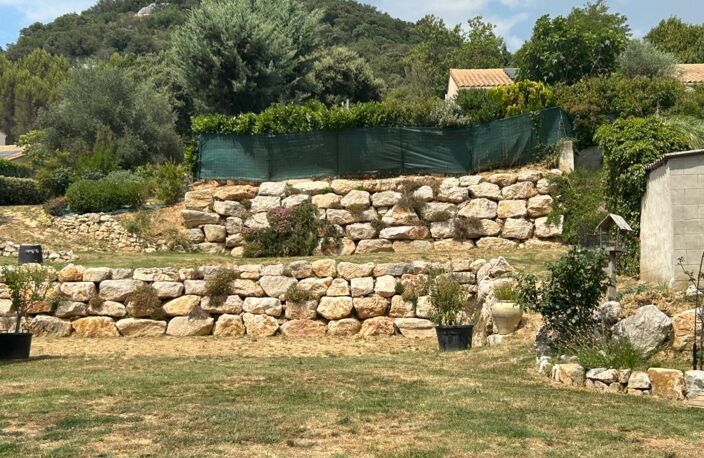  RIANS (83560) – Belle maison de plain-pied 120 m² avec T1 indépendant sur 4 000 m² de terrain piscinable — photo 5