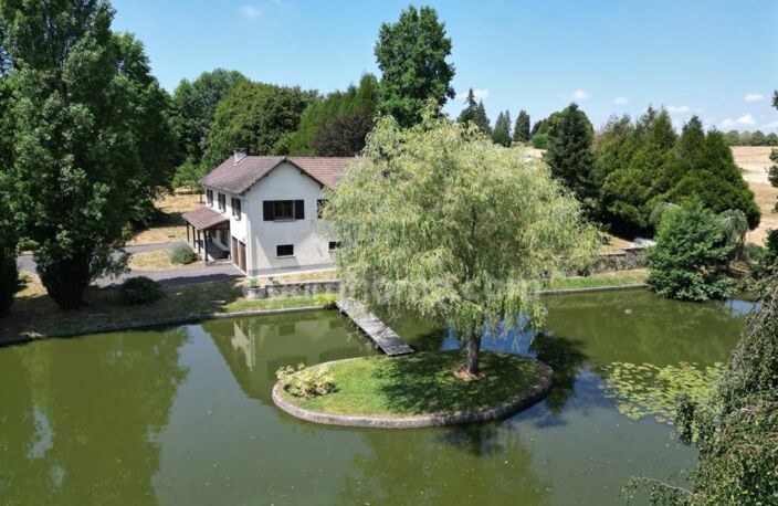 Maison individuelle 4 chambres avec bassin d'agrément et 1 hectare de terrain — photo 2