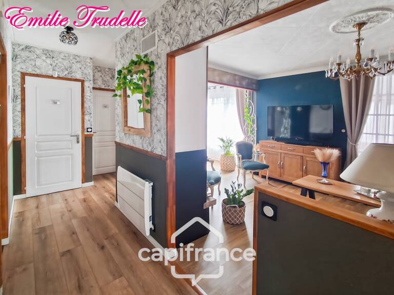 Dpt Sarthe (72), à vendre SAINT CALAIS maison P3, 1 chambre, terrain clos 483 m² et sous-sol — photo 1