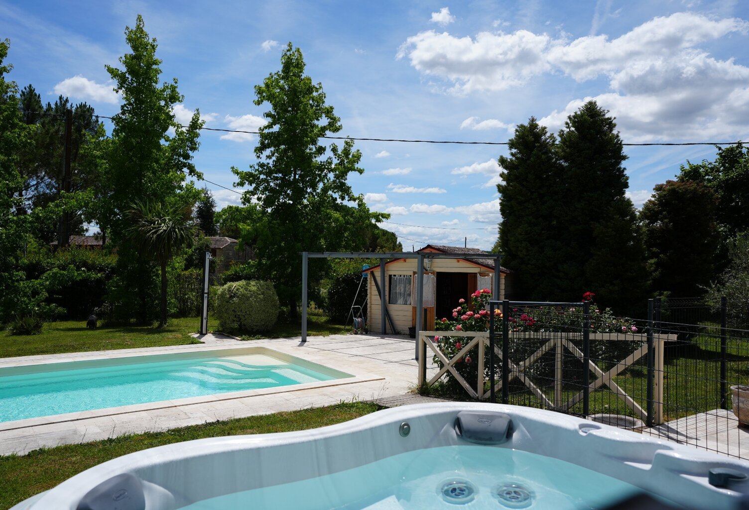 villa plain-pied 205 m², 5 chambres , espace indépendant , 1h de Bordeaux, 3h de Paris — photo 1