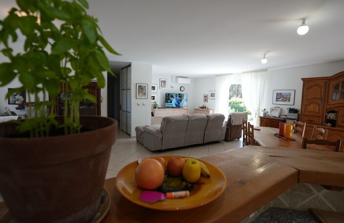 villa plain-pied 205 m², 5 chambres , espace indépendant , 1h de Bordeaux, 3h de Paris — photo 4