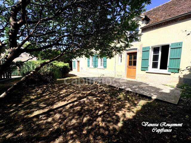 Maison familiale de 140 m² avec jardin arboré et dépendance – Poilly-sur-Tholon — photo du bien