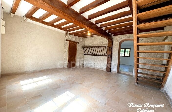 Maison familiale de 140 m² avec jardin arboré et dépendance – Poilly-sur-Tholon — photo 2