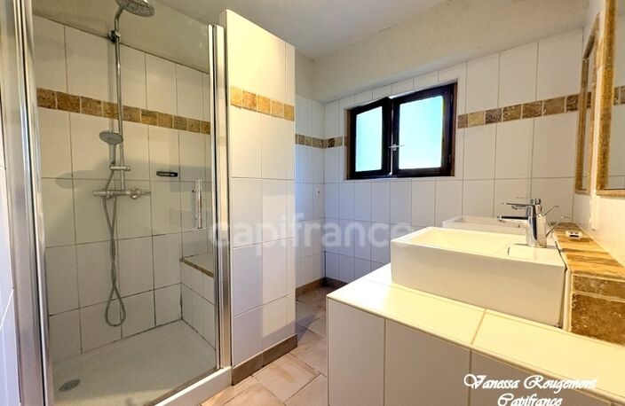 Maison familiale de 140 m² avec jardin arboré et dépendance – Poilly-sur-Tholon — photo 5