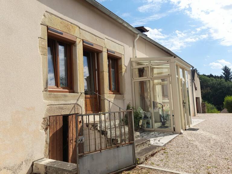 Maison à Cussy en Morvan  de 136 m2 - 8 pièces - diverses dépendances - terrain 1182 m2 — photo 1