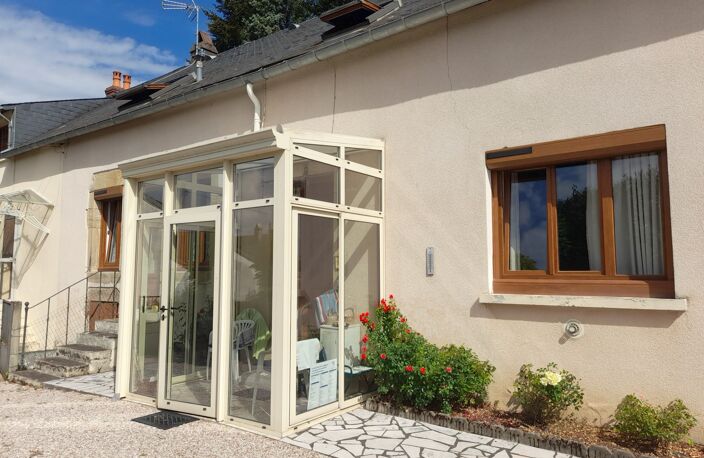 Maison à Cussy en Morvan  de 136 m2 - 8 pièces - diverses dépendances - terrain 1182 m2 — photo 4