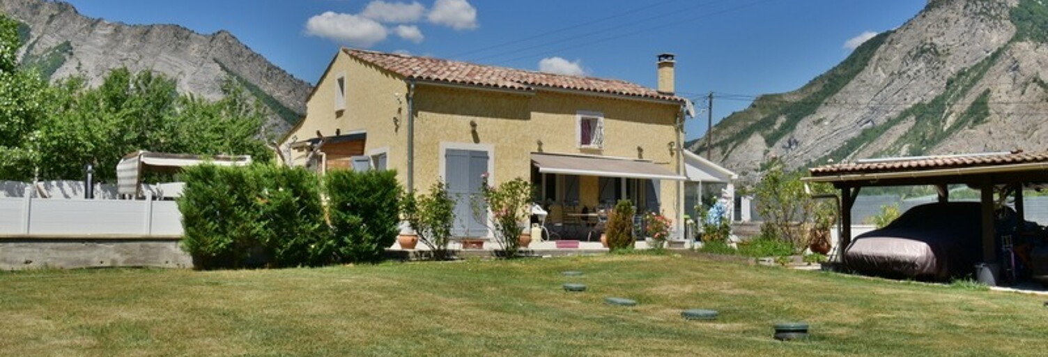 Maison 5 Pièces 172 m² à vendre à La Motte-du-Caire (04250)