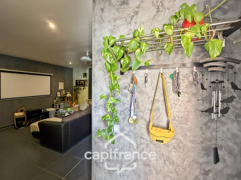 Appartement en plain-pied à vendre 4 pièces GIVORS (69) — photo 1