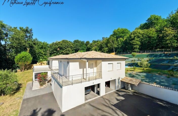 Maison contemporaine de 253 m² avec piscine, garage isolé de 100 m² et terrain de 4 728 m² – CHANCELADE- aucun travaux à prévoir — photo 3