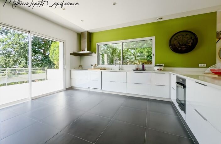 Maison contemporaine de 253 m² avec piscine, garage isolé de 100 m² et terrain de 4 728 m² – CHANCELADE- aucun travaux à prévoir — photo 5
