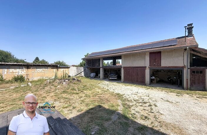 Maison à vendre 7 pièces à LE PONT DE BEAUVOISIN  (38) - 214m2 habitable sur plus de 1800m2 de terrain — photo 3