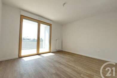 Appartement 2 pièces 914 €