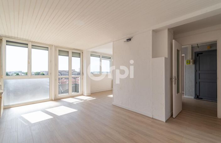 Appartement À Vendre — photo 3