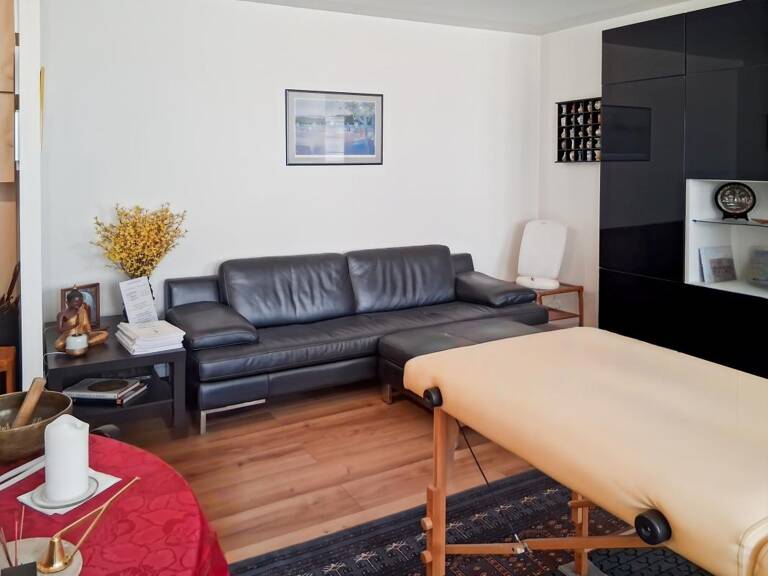 Habitation ou Profession Libérale  F2 de 50.24 m² Centre ville.cave.parking .ascenseur — photo 1