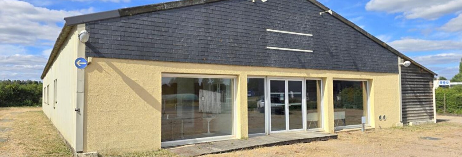 Immeuble  530 m² à vendre à Longué-Jumelles (49160)