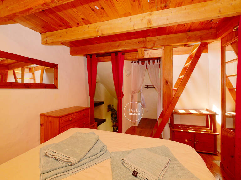 Jolie maison de village au calme dans le centre historique — photo 1