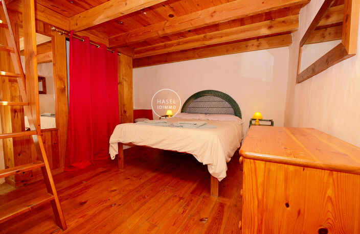 Jolie maison de village au calme dans le centre historique — photo 2