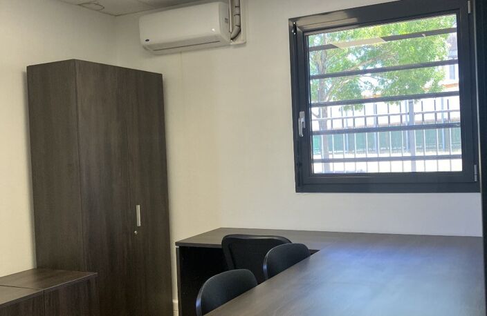 Bureau — photo 2