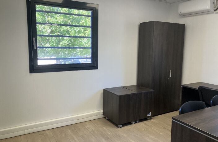 Bureau — photo 3