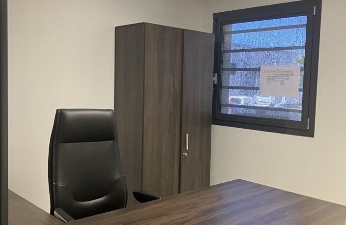 Bureau — photo 2