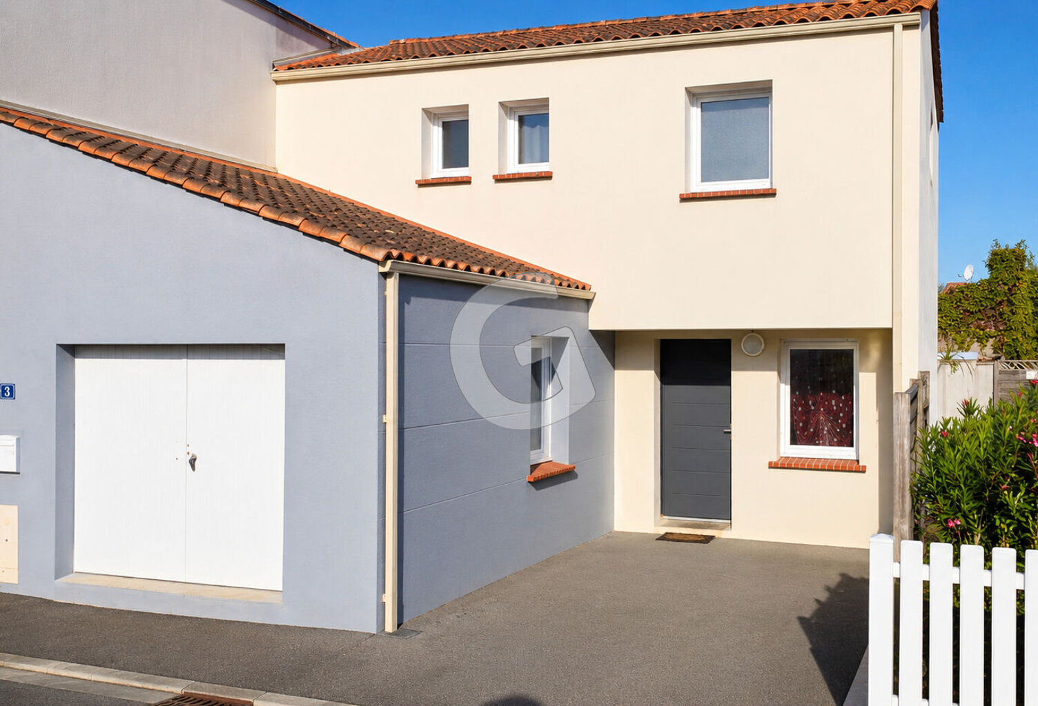 A VENDRE - Maison 3 chambres - Centre de Jard-sur-Mer — photo 1