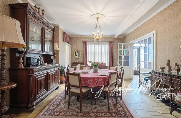 Maison de caractère du XVIIIe siècle  Plus de 160 m² avec un fort potentiel — photo 5