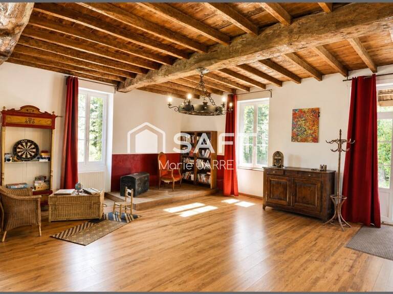 Maison de 200m² habitables + 1691m² de terrain — photo 1