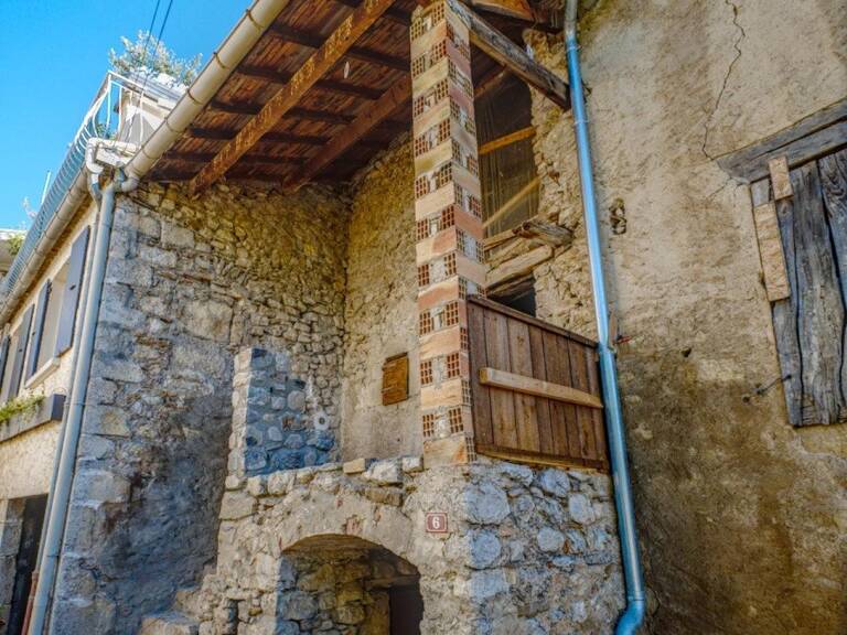 Bâtiment à rénover — photo 1