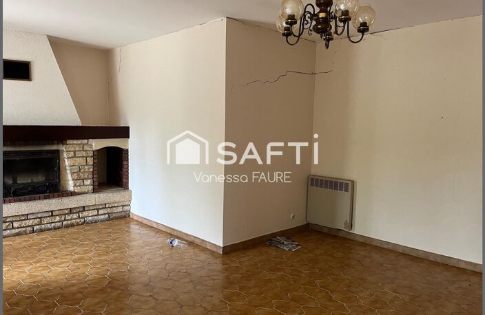Découvrez une maison à fort potentiel sur belle parcelle de 950 m2 — photo 4