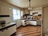 Maison familiale avec jardin et garage — photo 3