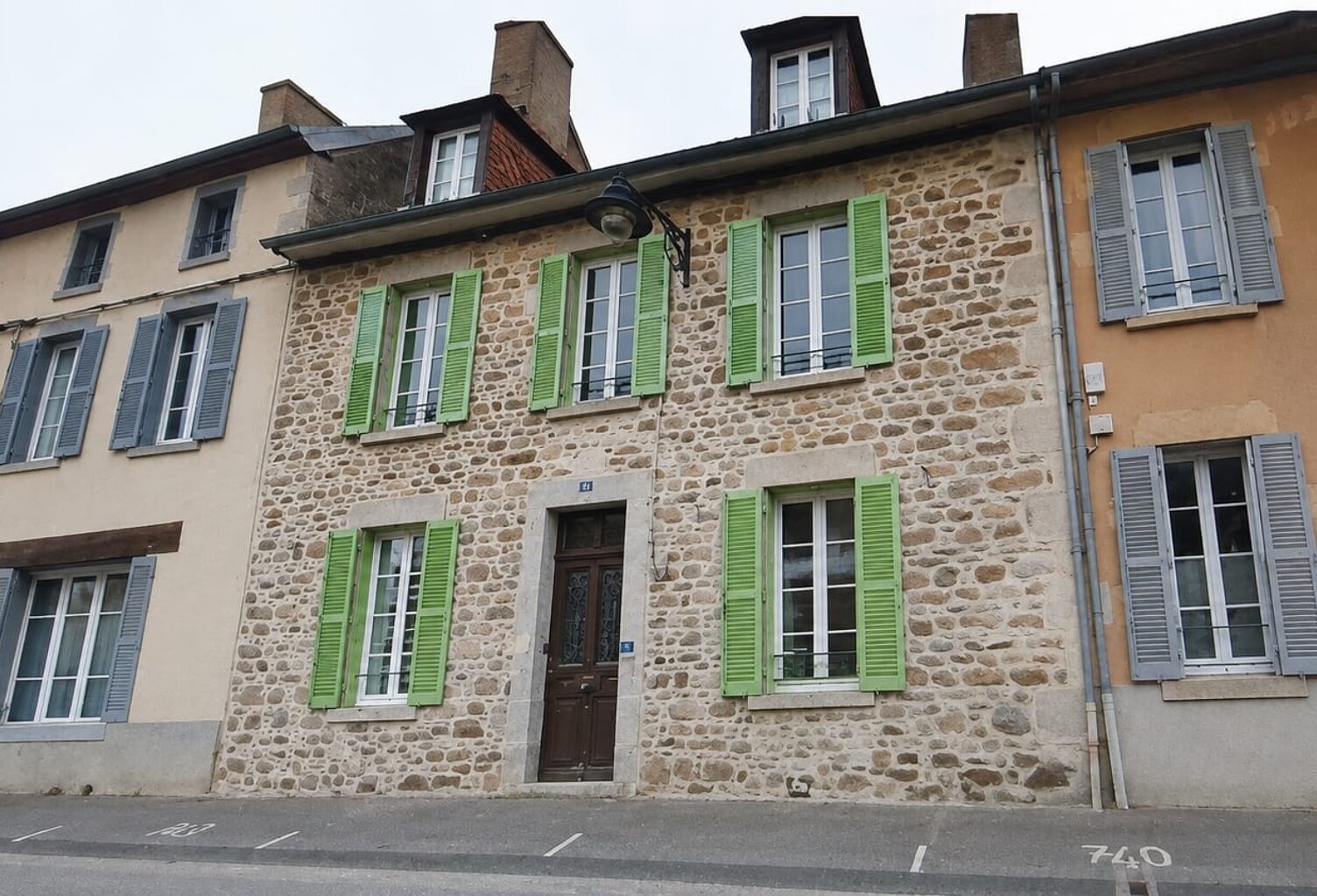 Vente Maison/villa 8 pièces — photo 1