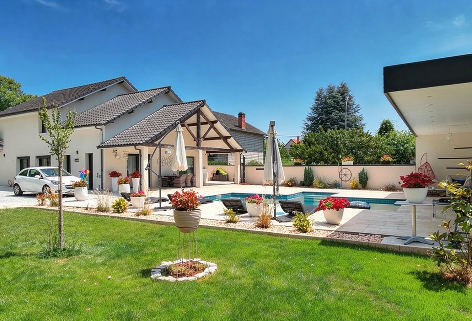 Vente Maison/villa 8 pièces — photo 1