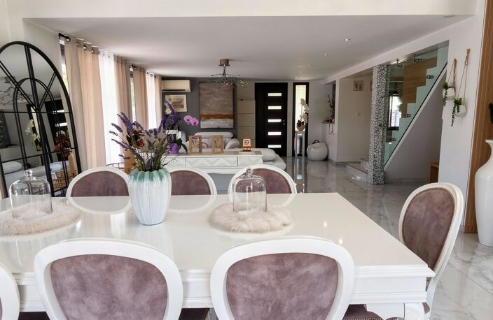 Vente Maison/villa 8 pièces — photo 5