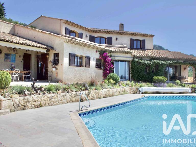 Vente Maison/villa 8 pièces — photo 1