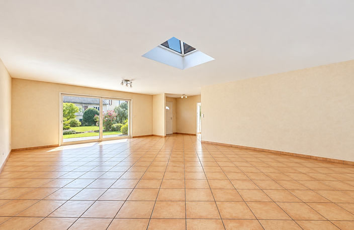 Entre calme résidentiel et proximité immédiate de tout, cette maison familiale n'attend que vos projets. — photo 5