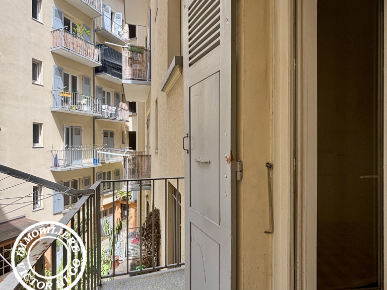 Centre-ville de Grenoble / T3 avec balcon et garage — photo 1