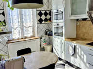 TRÈS BEAU DANS IMMEUBLE ANCIEN — photo 2
