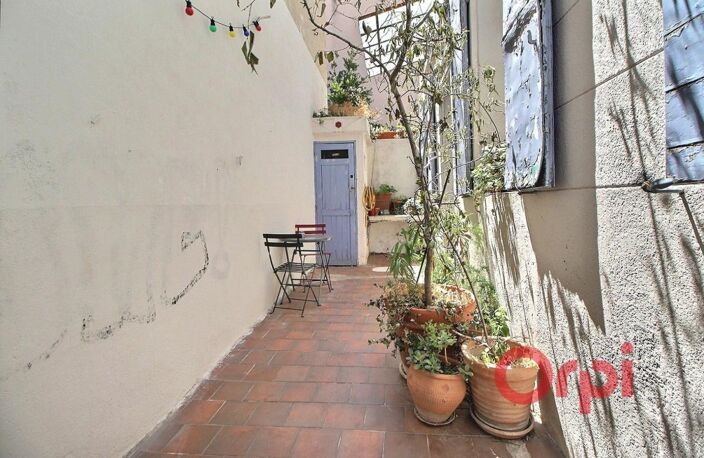 maison de ville avec cour - Marseille 13007 — photo 2
