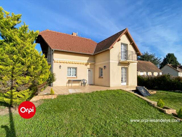Maison avec sous sol total  À Vendre 4 chambres Vallée de Seine Jardin — photo du bien